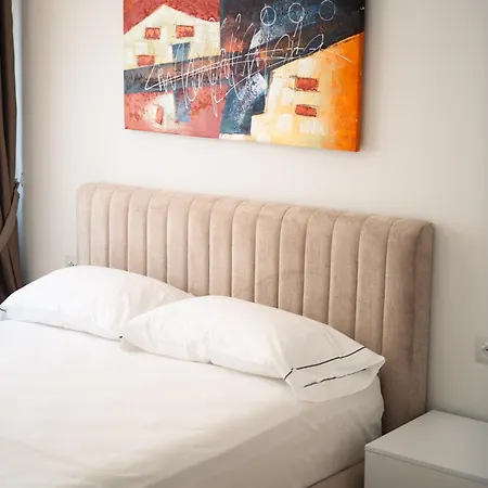 Elite Apartahotel 4*