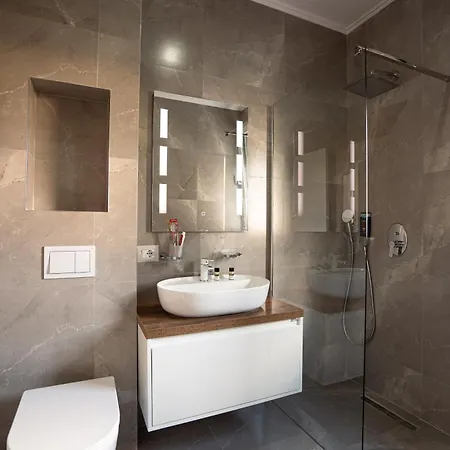 Aparthotel Elite 4*